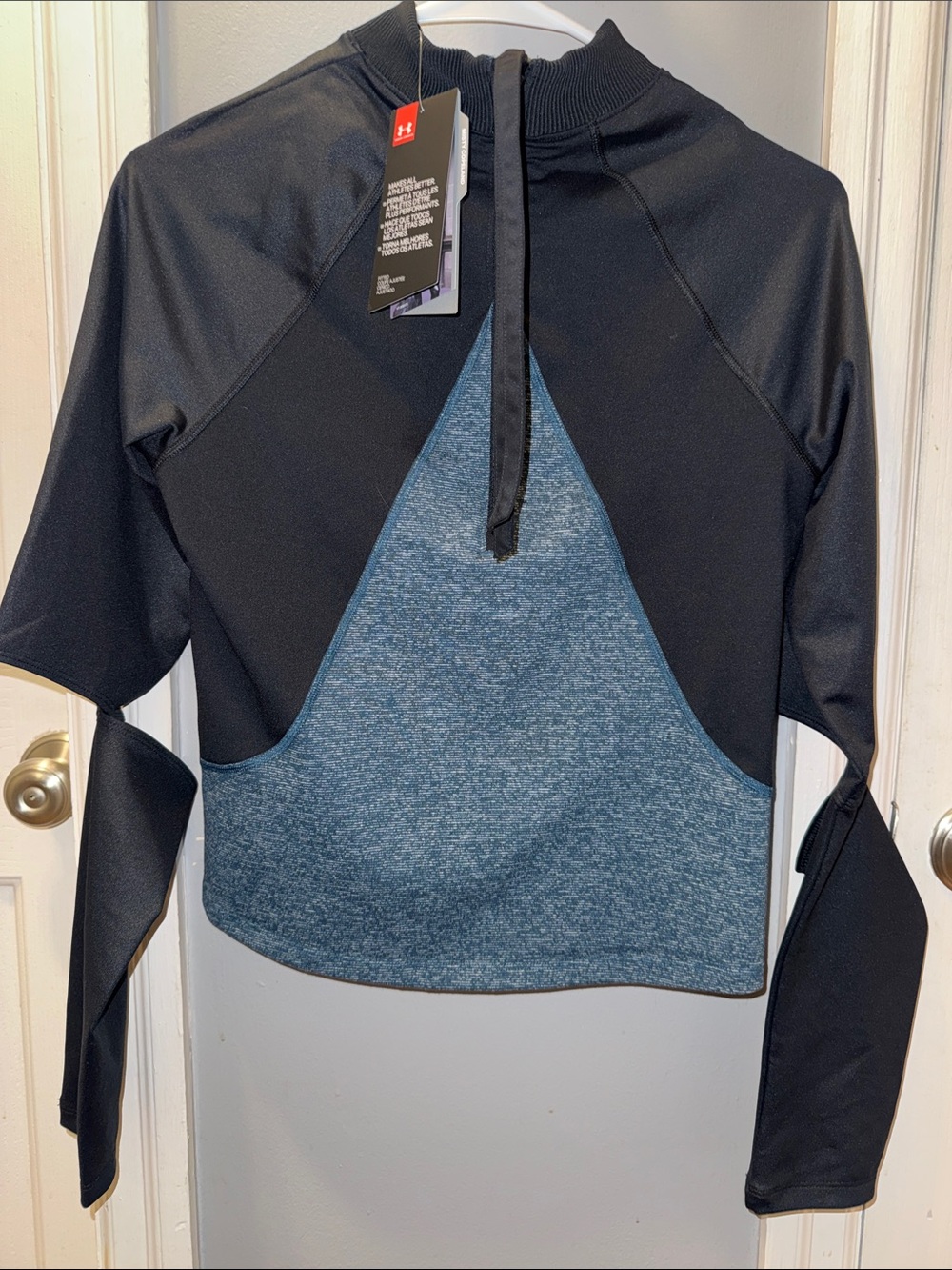 Under Armour Black & Heather Blue Cropped Hoodie Pullover